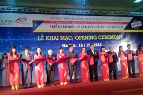 dai hoc nguyen tat thanh tham gia trien lam quoc te lan 3 ve an ninh an toan